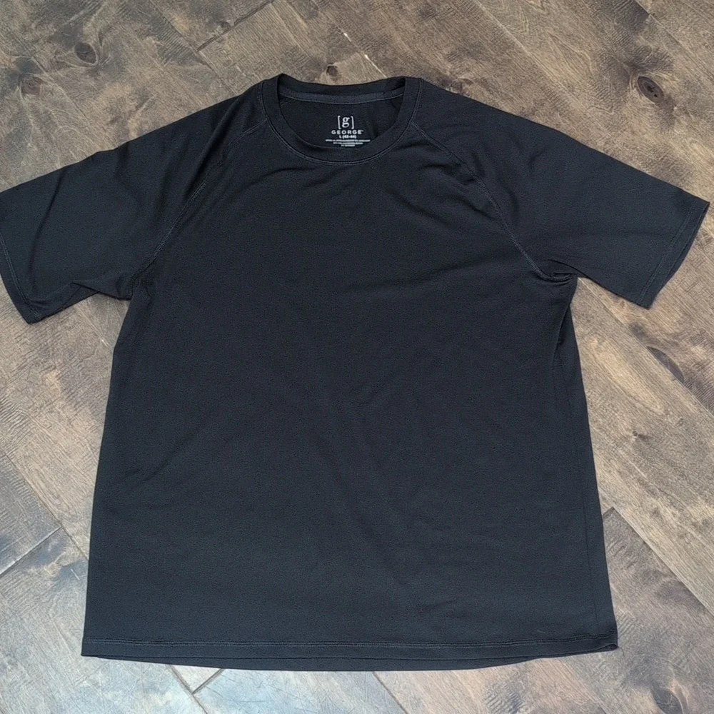 ⭐3/$12⭐ George Rashguards - Picture 4 of 4